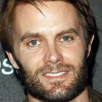 Garret Dillahunt