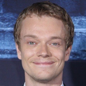 alfie-allen-2