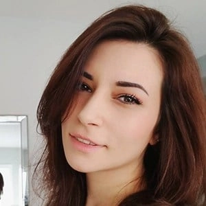 alinity-divine-5