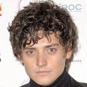 aneurin-barnard-2