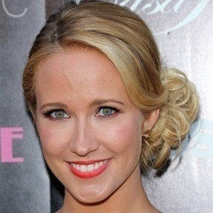 anna-camp-1