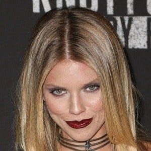 annalynne-mccord-6