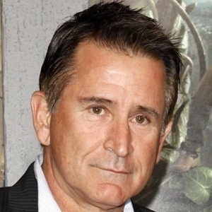 anthony-lapaglia-5