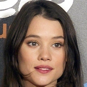 astrid-berges-frisbey-3