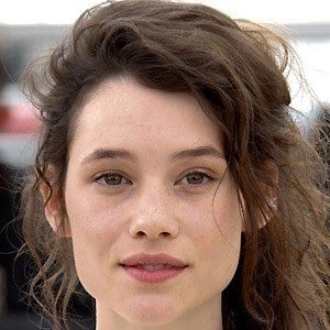 astrid-berges-frisbey-4