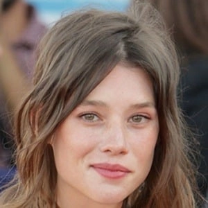astrid-berges-frisbey-8