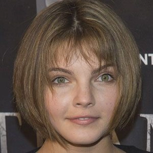 camren-bicondova-1