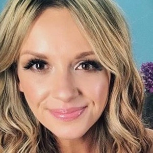 carly-pearce-4