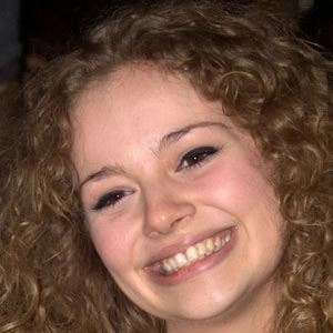 carrie-fletcher-6