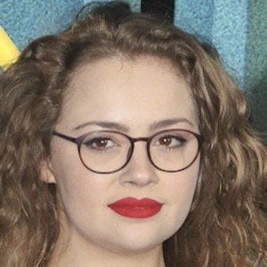 carrie-fletcher-8