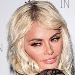 chloe-sims-6