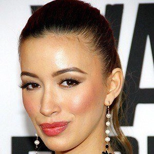 christian-serratos-4