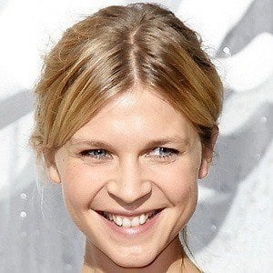 clemence-poesy-3