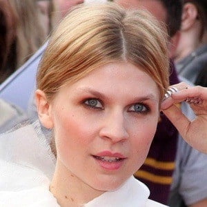 clemence-poesy-5