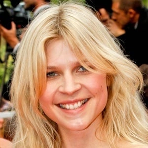 clemence-poesy-6