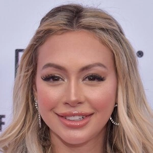 corinne-olympios-8