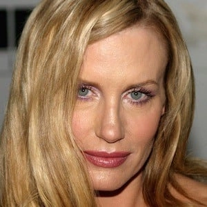 daryl-hannah-8