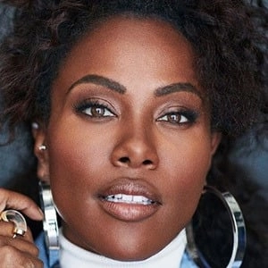 dewanda-wise-1