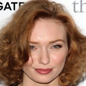 eleanor-tomlinson-2