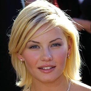 elisha-cuthbert-9