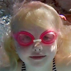 elizabeth-swims-image