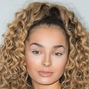 ella-eyre-5