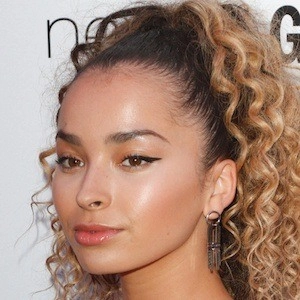 ella-eyre-6