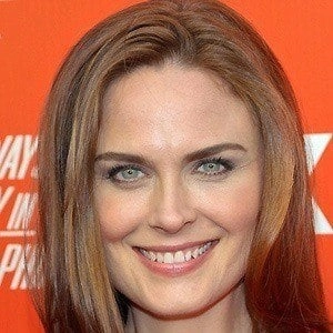 emily-deschanel-1