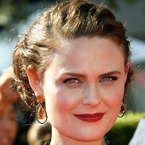 emily-deschanel-3