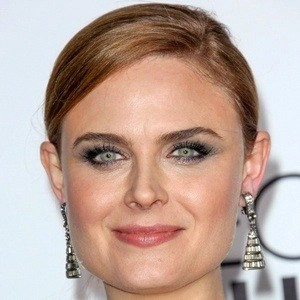 emily-deschanel-6