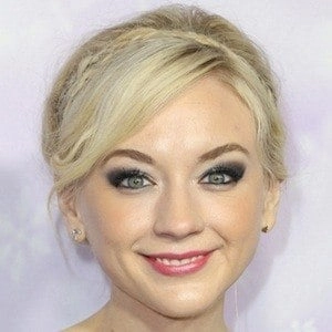 emily-kinney-5