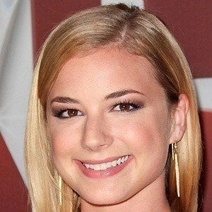 emily-vancamp-1