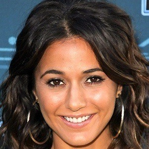 emmanuelle-chriqui-4