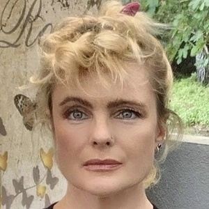 erika-eleniak-7