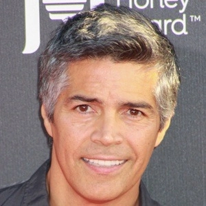 esai-morales-7