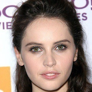 felicity-jones-4