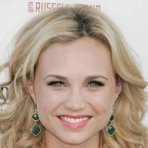 fiona-gubelmann-8