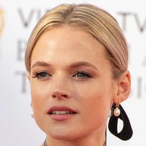 gabriella-wilde-9