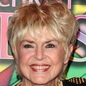 gloria-hunniford-1