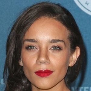 hannah-john-kamen-3