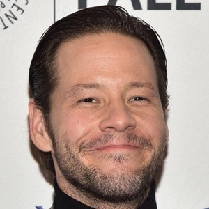 ike-barinholtz-8