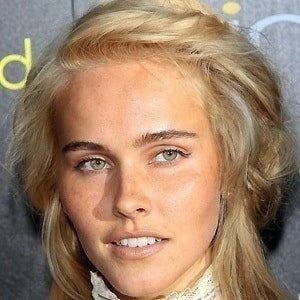 isabel-lucas-3