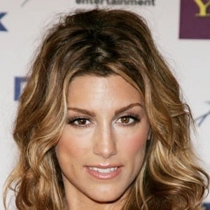 jennifer-esposito-7