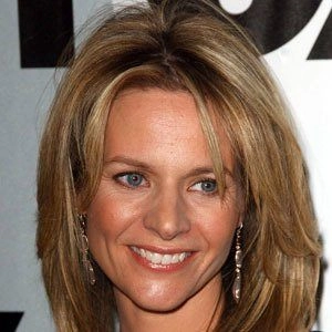 jessalyn-gilsig-7