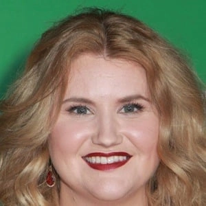 jillian-bell-5