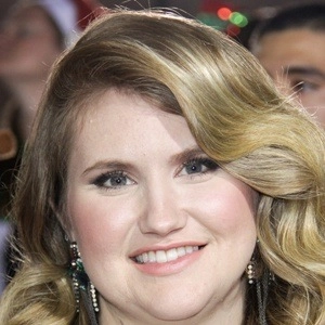 jillian-bell-6