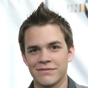 johnny-simmons-8