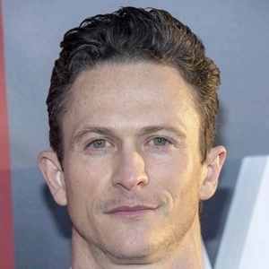 jonathan-tucker-5