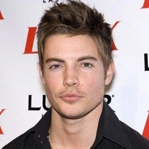 josh-henderson-6