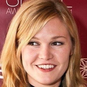 julia-stiles-4